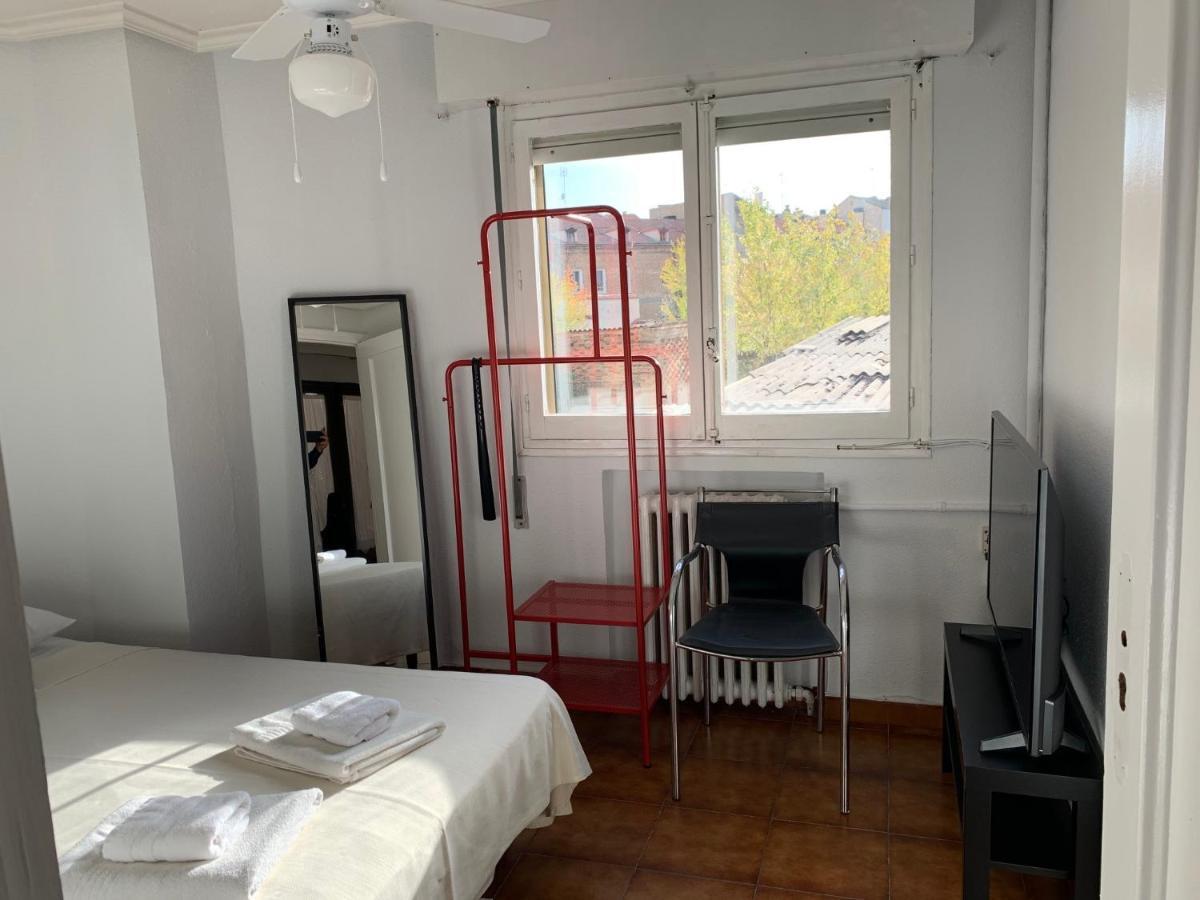 Hotel Y Restaurante Puerta De Aranda Аранда-де-Дуеро Екстер'єр фото